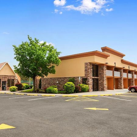 ハワード ジョンソン バイ ウィンダム ノース プレインフィールド North Plainfield エクステリア 写真